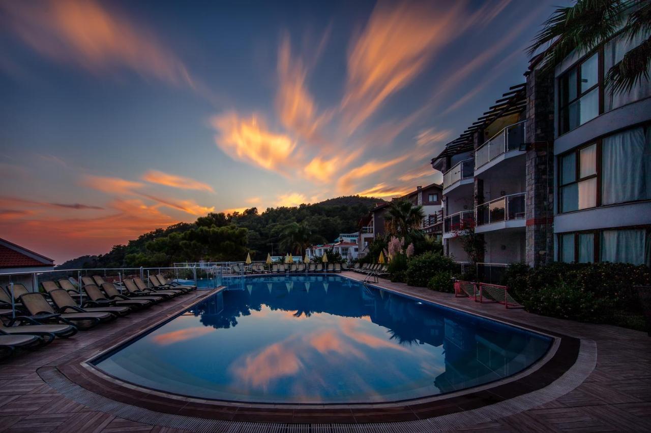 Golden Life Heights Deluxe Suite Hotel - Adult Only Oludeniz Exterior foto